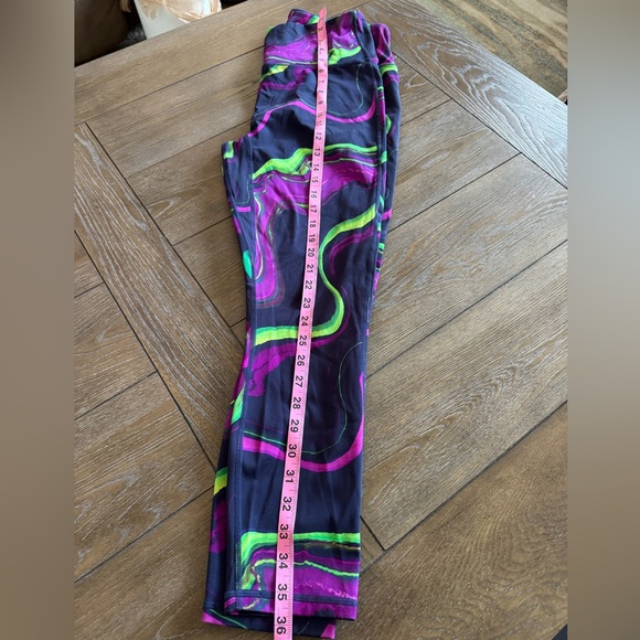Fabletics Multicolor Activewear Set - Picture 7 of 16